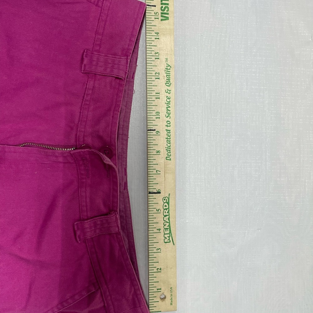 Women's Magenta Cargo Shorts with Front Pockets - Picture 5 of 7